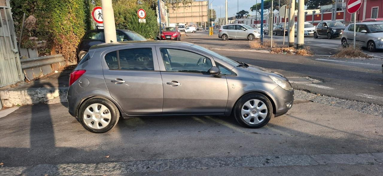 Opel Corsa 1.2 80CV 5 porte GPL-TECH Club