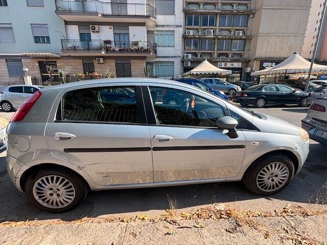 Grande Punto Uniproprietario anche permuta