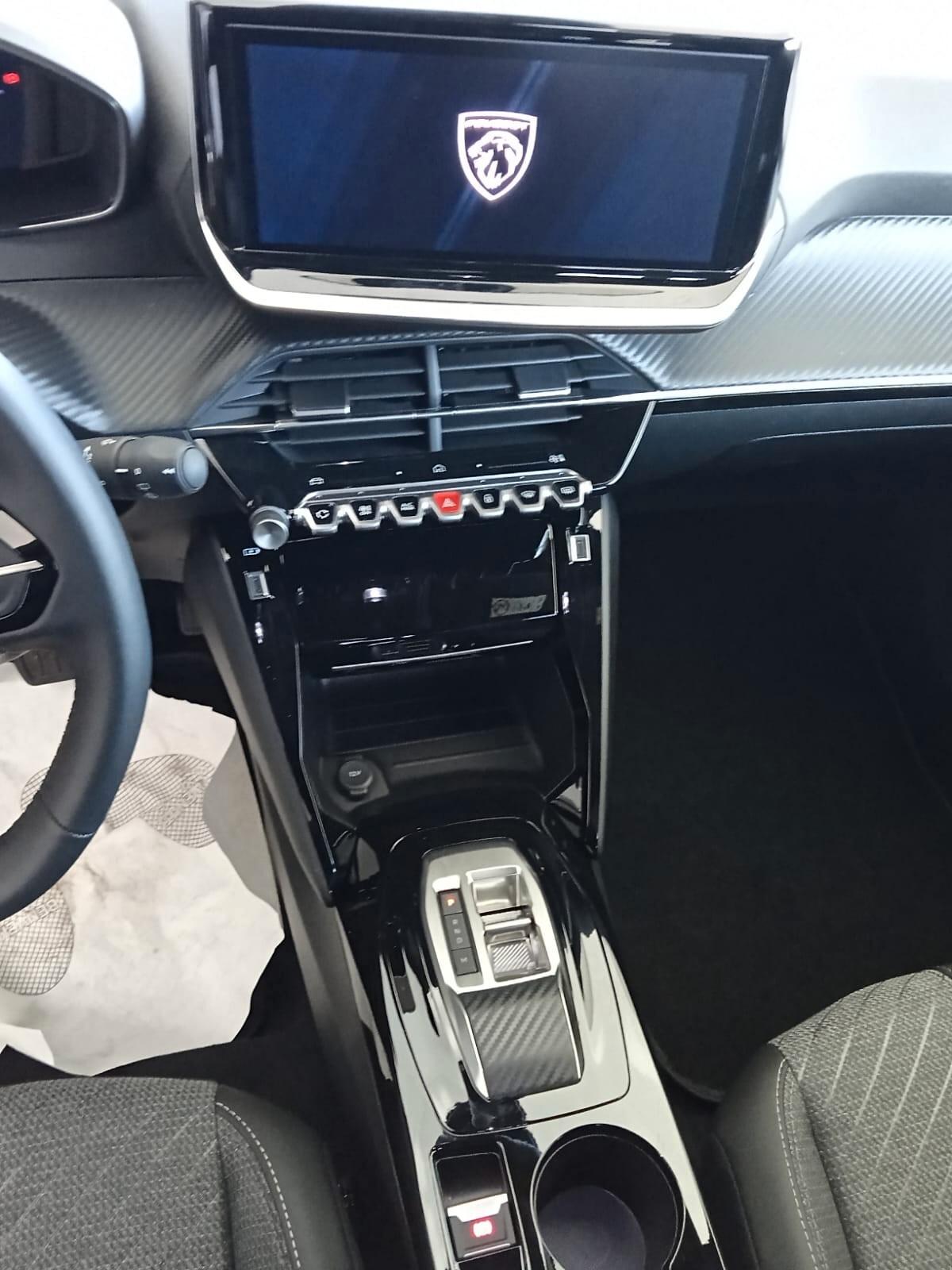 Peugeot 2008 Hybrid 145 e-DCS6 Allure