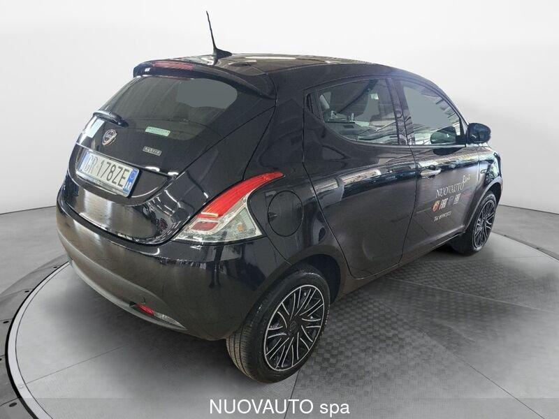 Lancia Ypsilon 1.0 FireFly 5 porte S&S Hybrid Silver Plus