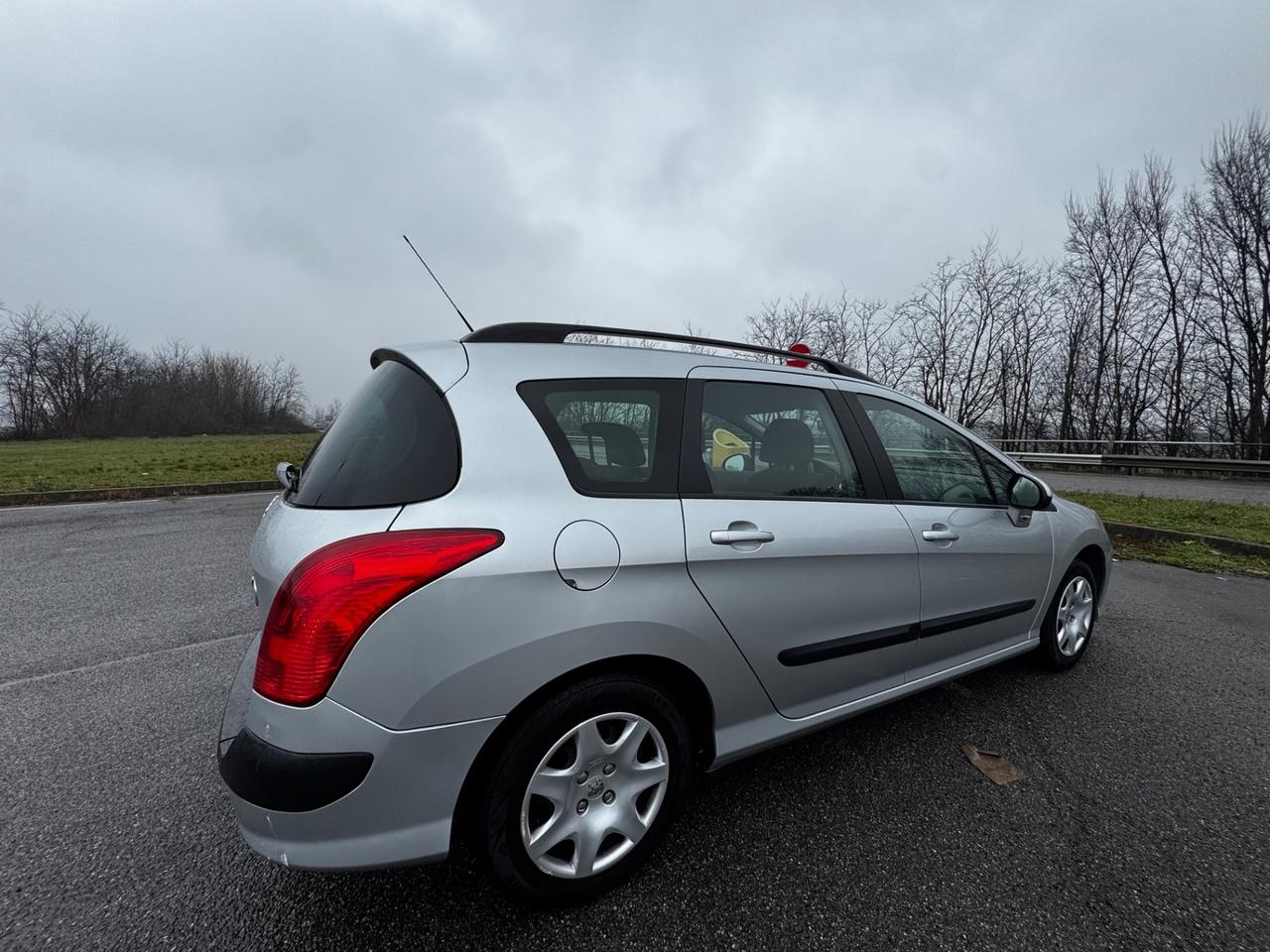 Peugeot 308 1.6 HDi 90CV FAP 5p. Premium