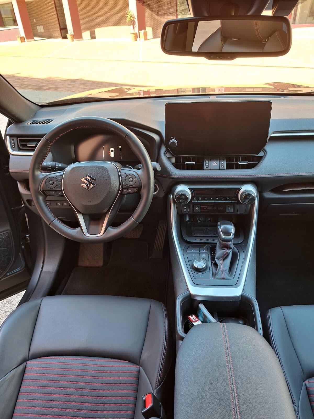 Suzuki Across 2.5 Plug-in Hybrid E-CVT 4WD Top