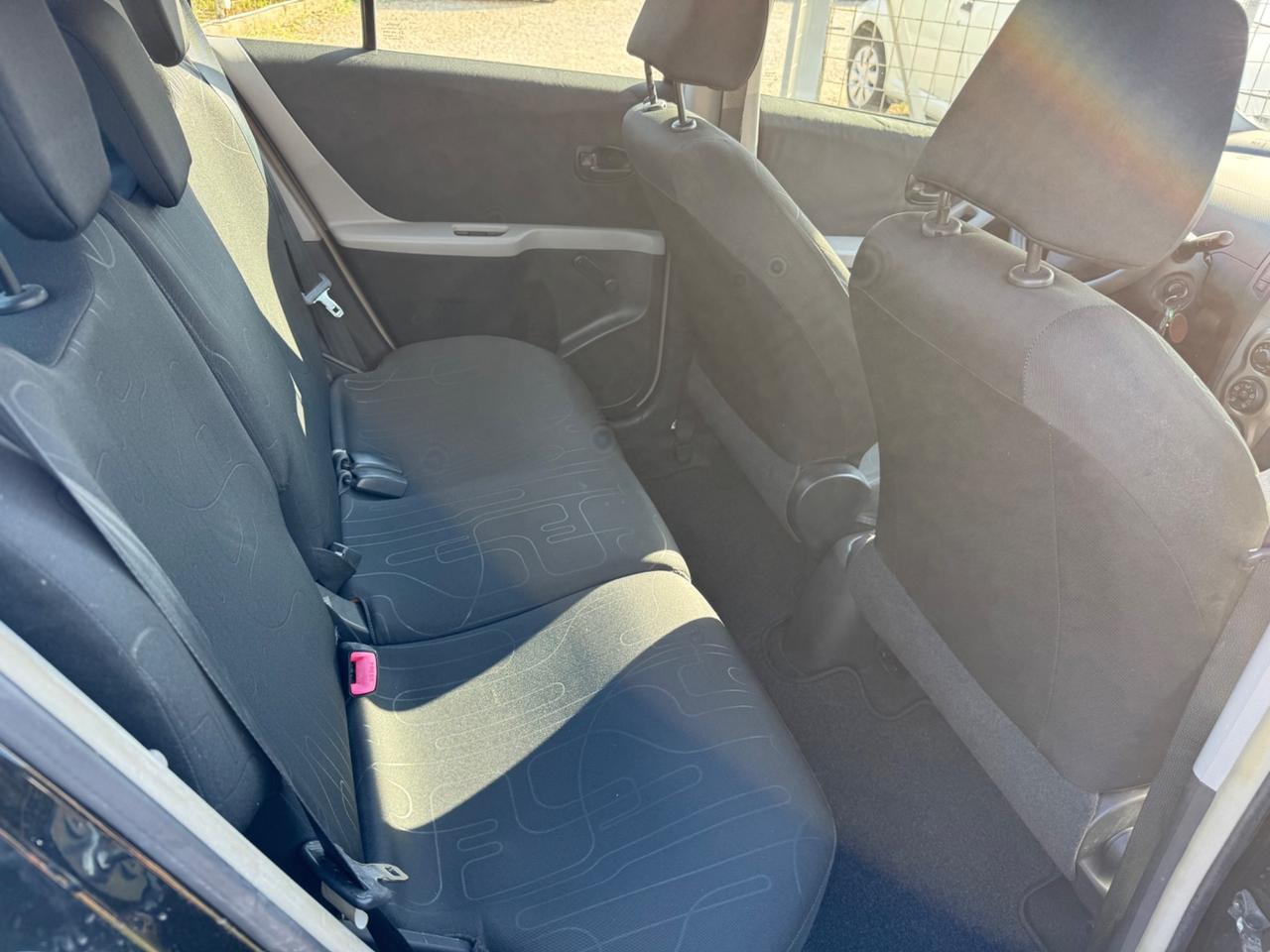 Toyota Yaris 1.0 5 porte Sol NEOPATENTATI