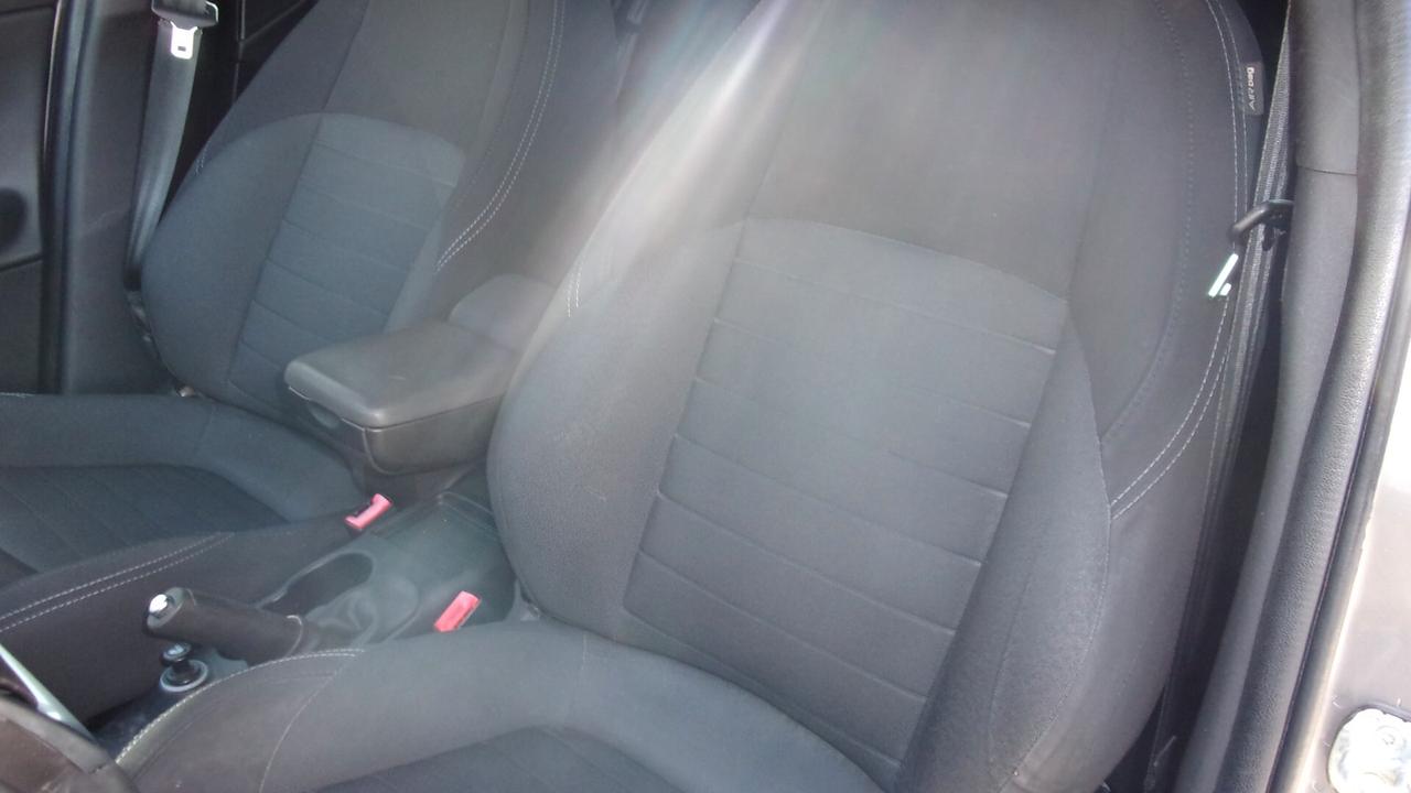 Alfa Romeo Giulietta 1.4 Turbo 120 CV GPL Super