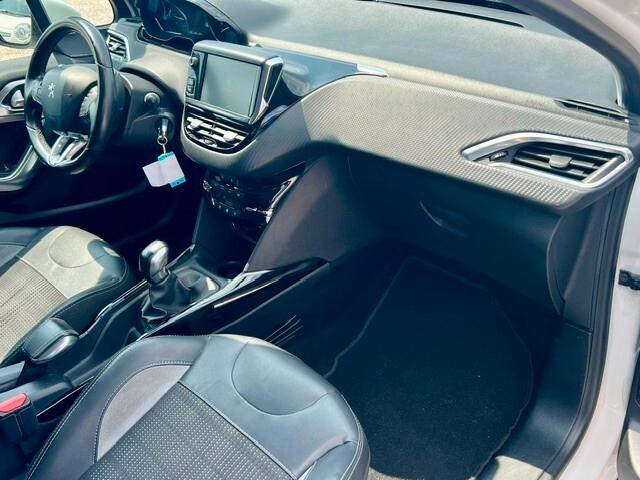 Peugeot 2008 1.2 PureTech 82 cv - 2017