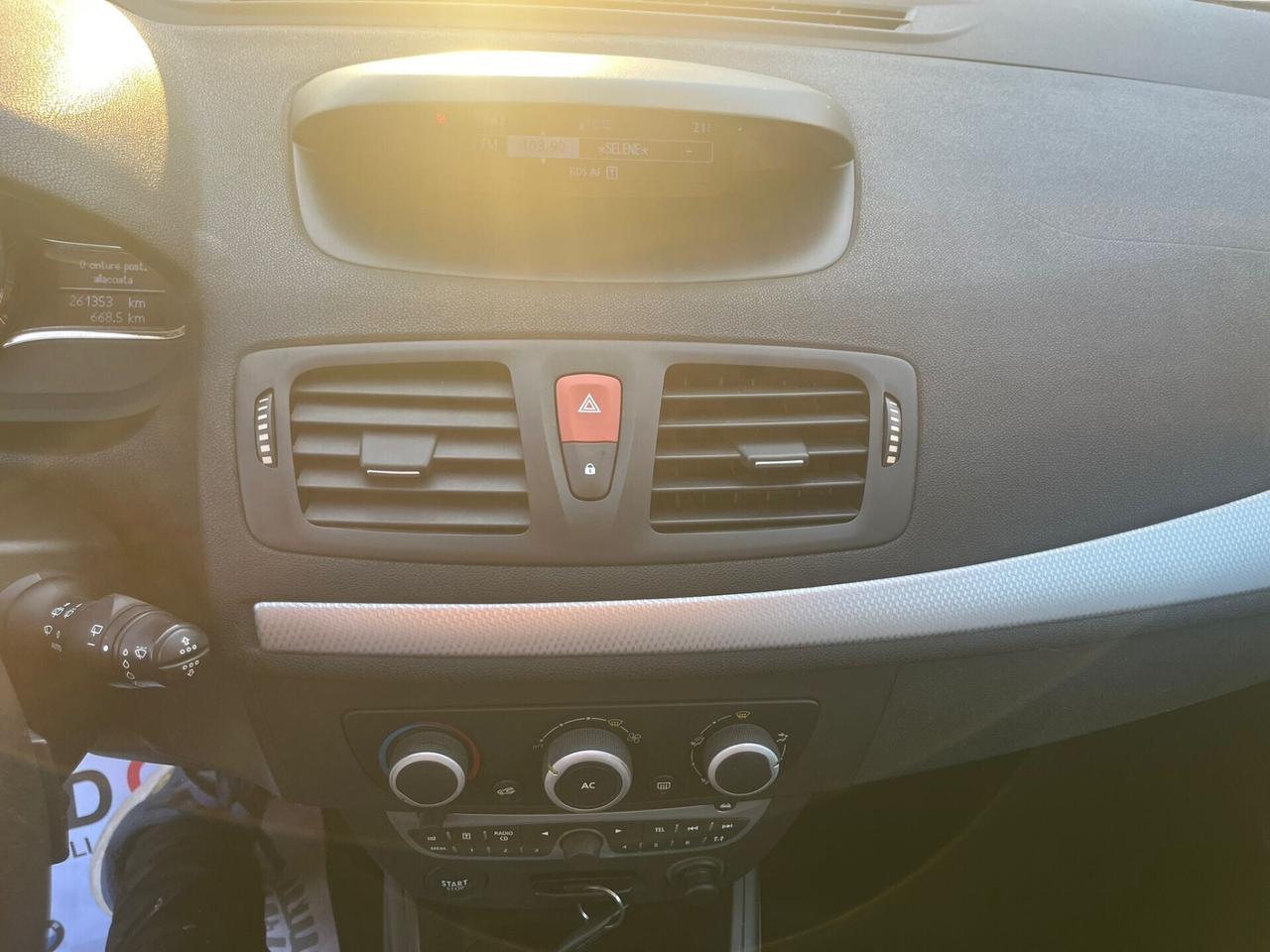 Renault Megane CoupédCi 130CV Luxe Unipro 2009