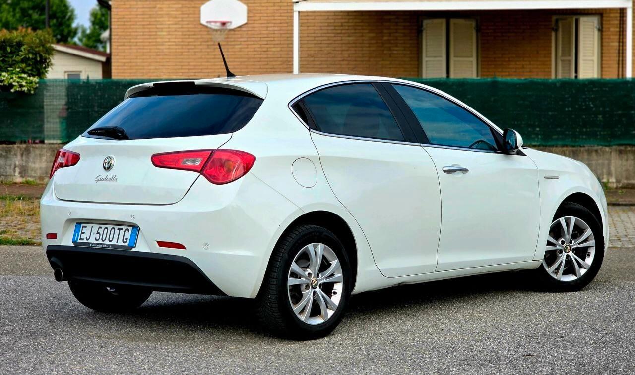 Alfa Romeo Giulietta JTDm-2 anche NEOPATENTATI