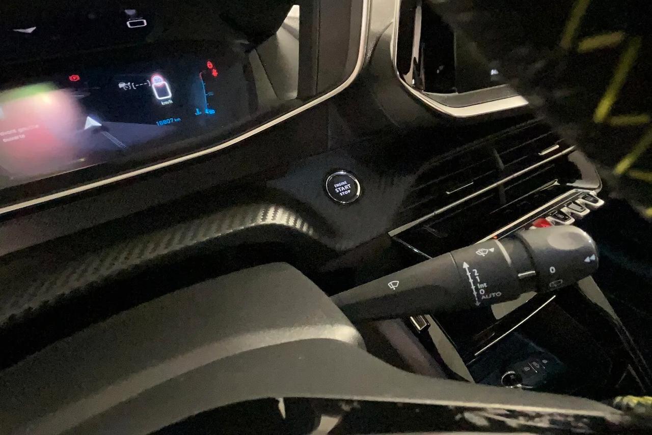 Peugeot 208 PureTech 75 Stop&Start 5 porte Like