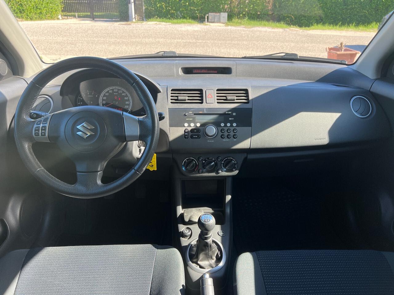 Suzuki Swift 1.3GPL 5p.-2010"UNIPRO PERFETTA"