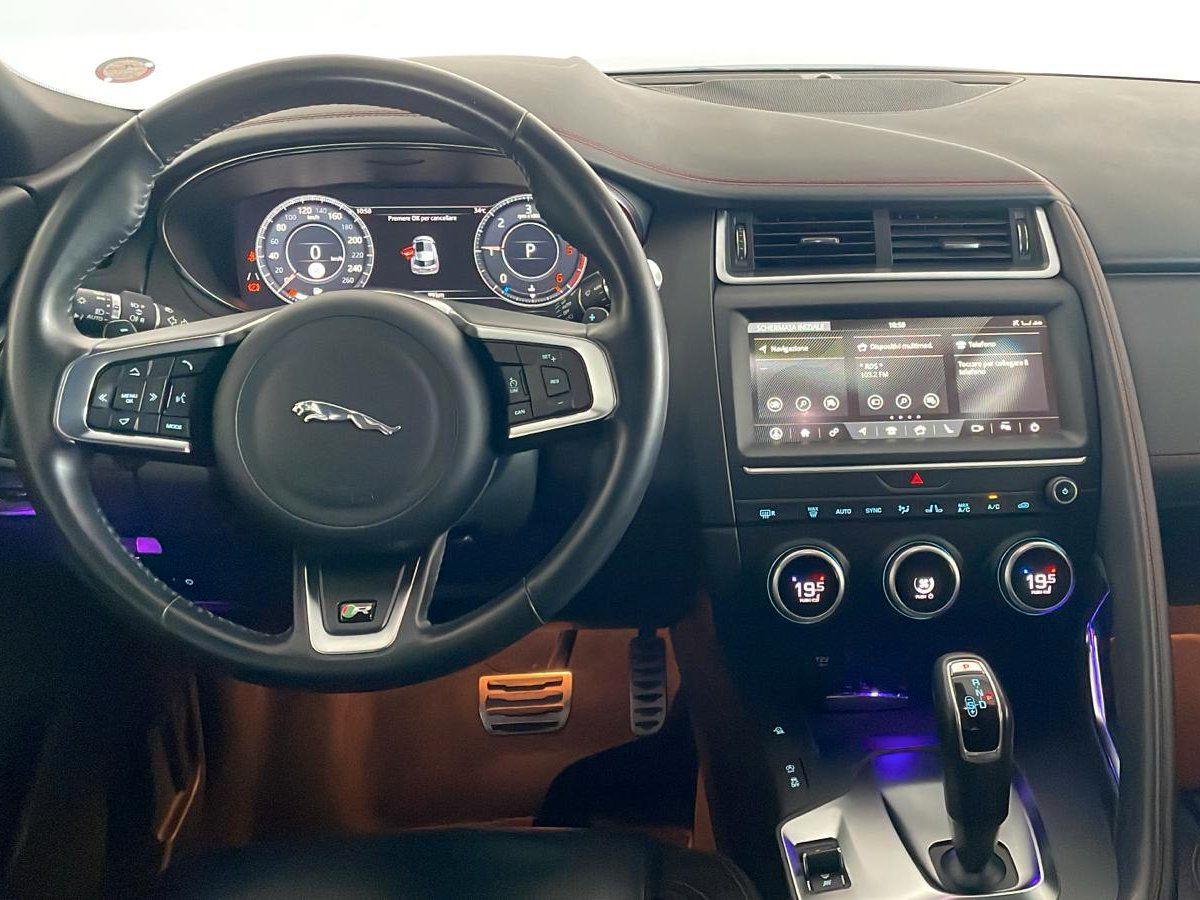 JAGUAR E-Pace 2017 - E-Pace 2.0d i4 R-Dynamic S awd 150cv auto my19