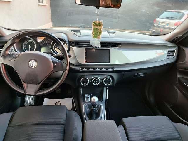 Alfa Romeo Giulietta Giulietta III 2010 1.4 t. m.air Distinctive 170cv