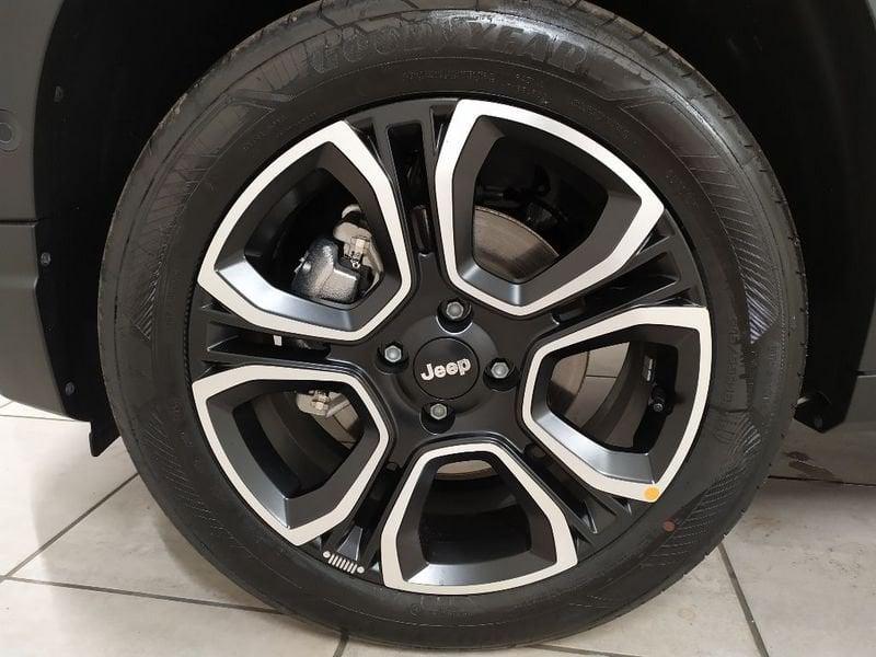 Jeep Avenger 1.2 turbo e-hybrid mhev Summit fwd 110cv edct6