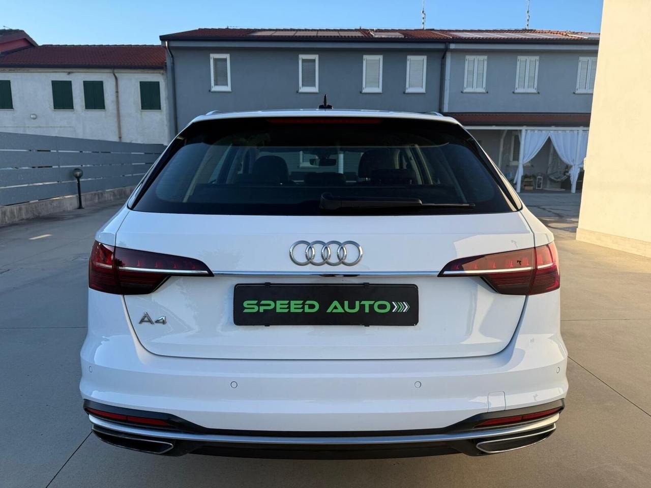 Audi A4 Avant ADVANCED Matrix