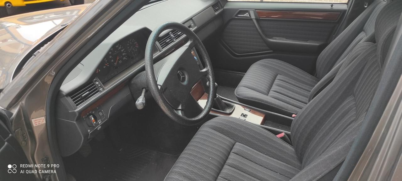 Mercedes-benz E 200 200E