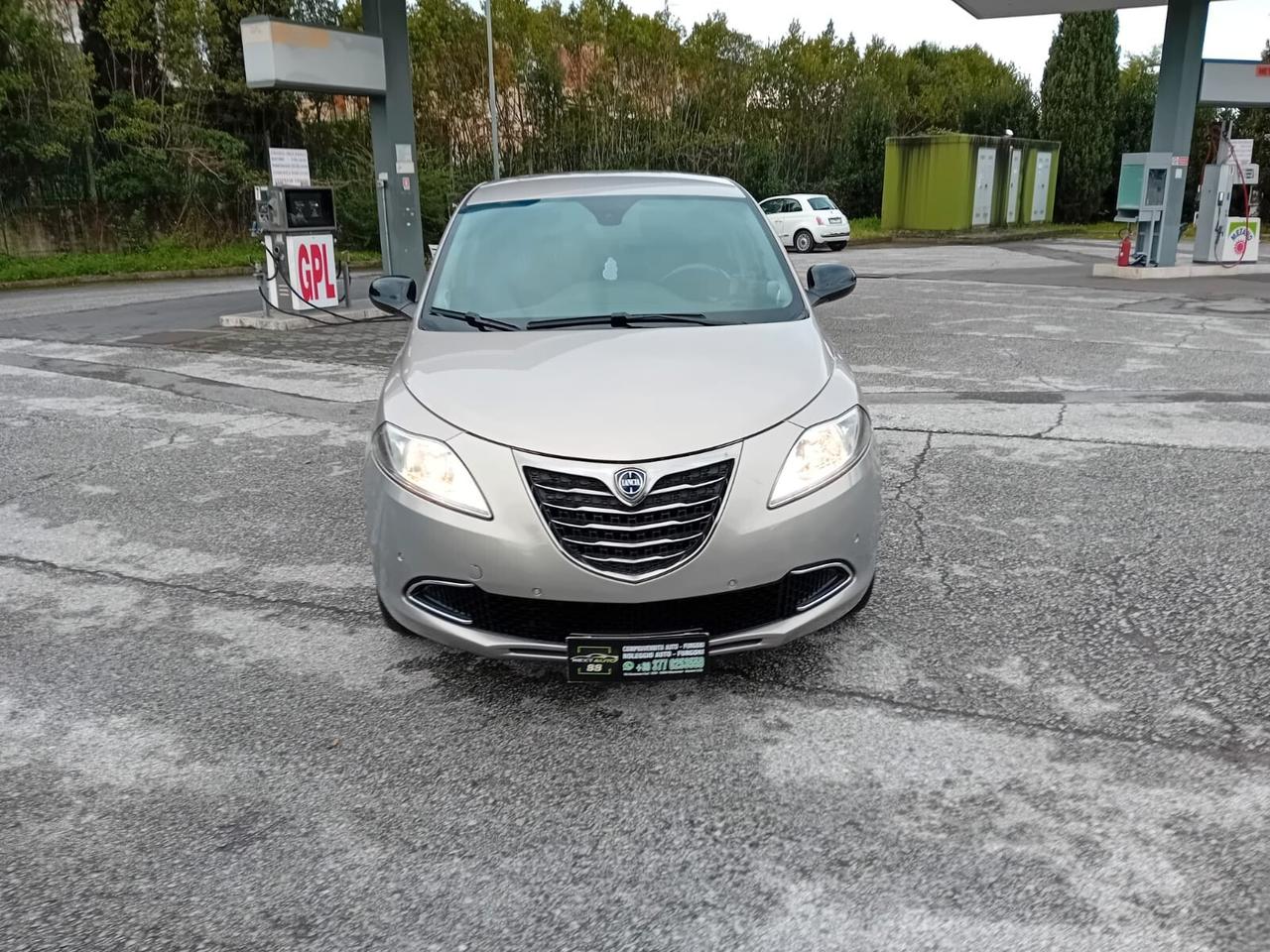 Lancia Ypsilon 1.3 MJT Gold - 2014