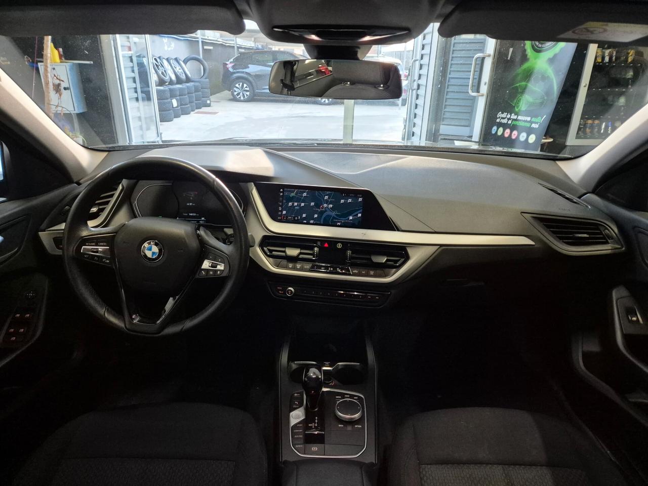 Bmw 116 116d 5p. Advantage