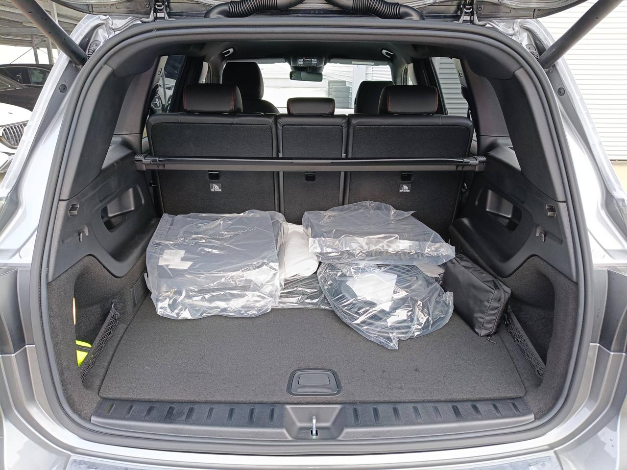 Mercedes-Benz EQB 250+