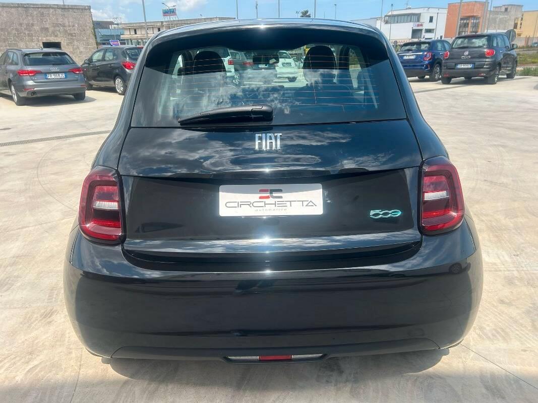 Fiat 500 42 kWh Icon +