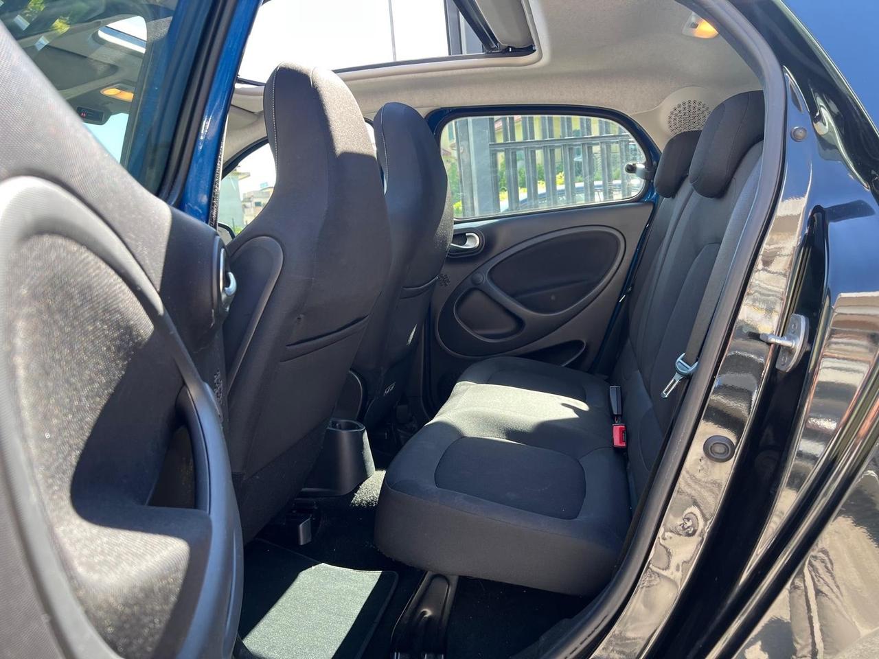 Smart forFour Forfour 1.0 Passion 71cv Cabrio Navi/Park/Bluetooth