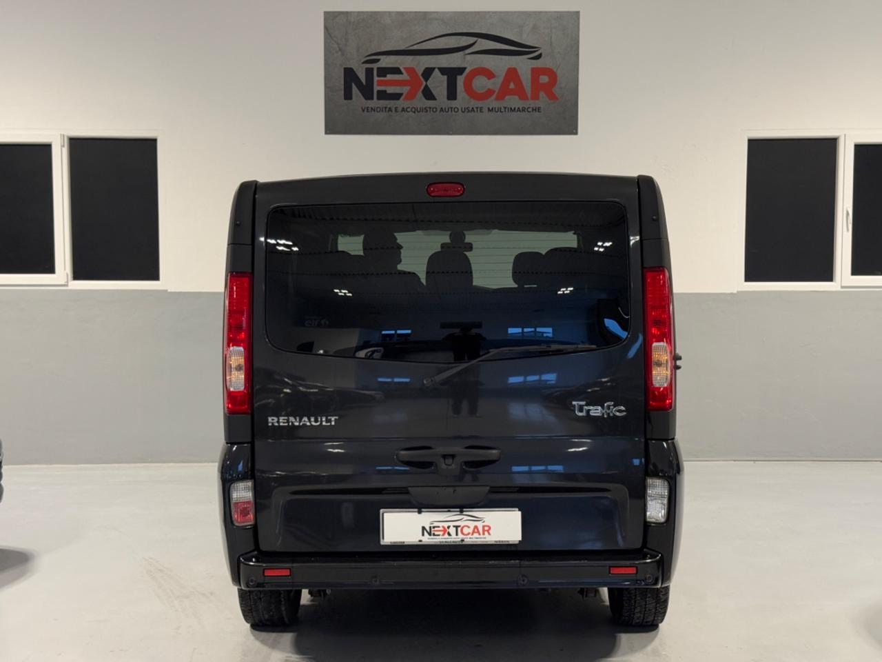 Renault Trafic 2.0 Passenger 7 POST! 115CV