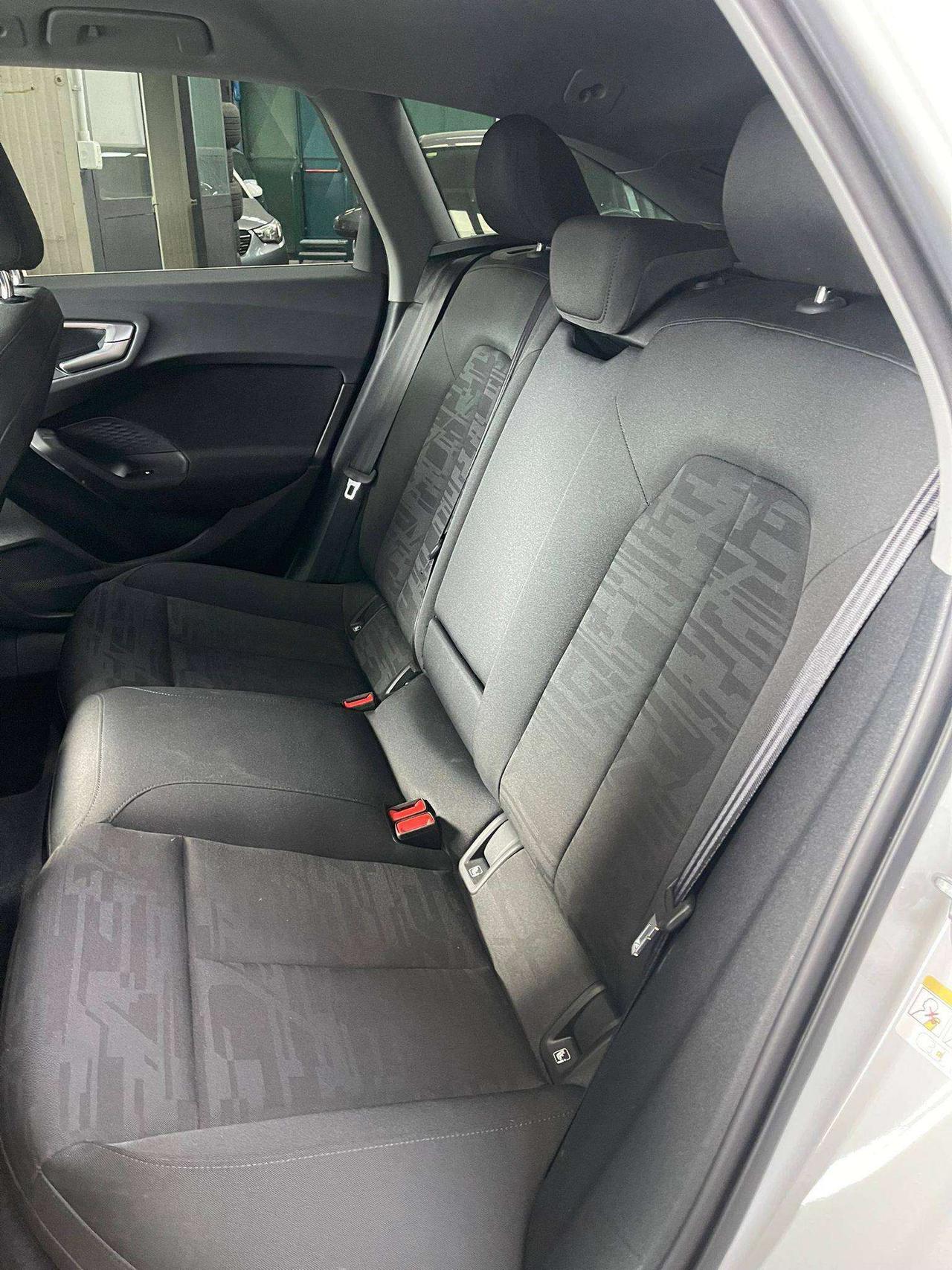 Audi A5 2.0 tdi mhev 204CV s-tronic