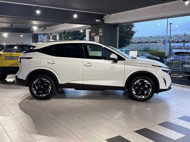 Nissan Qashqai MHEV 140 CV N-Connecta