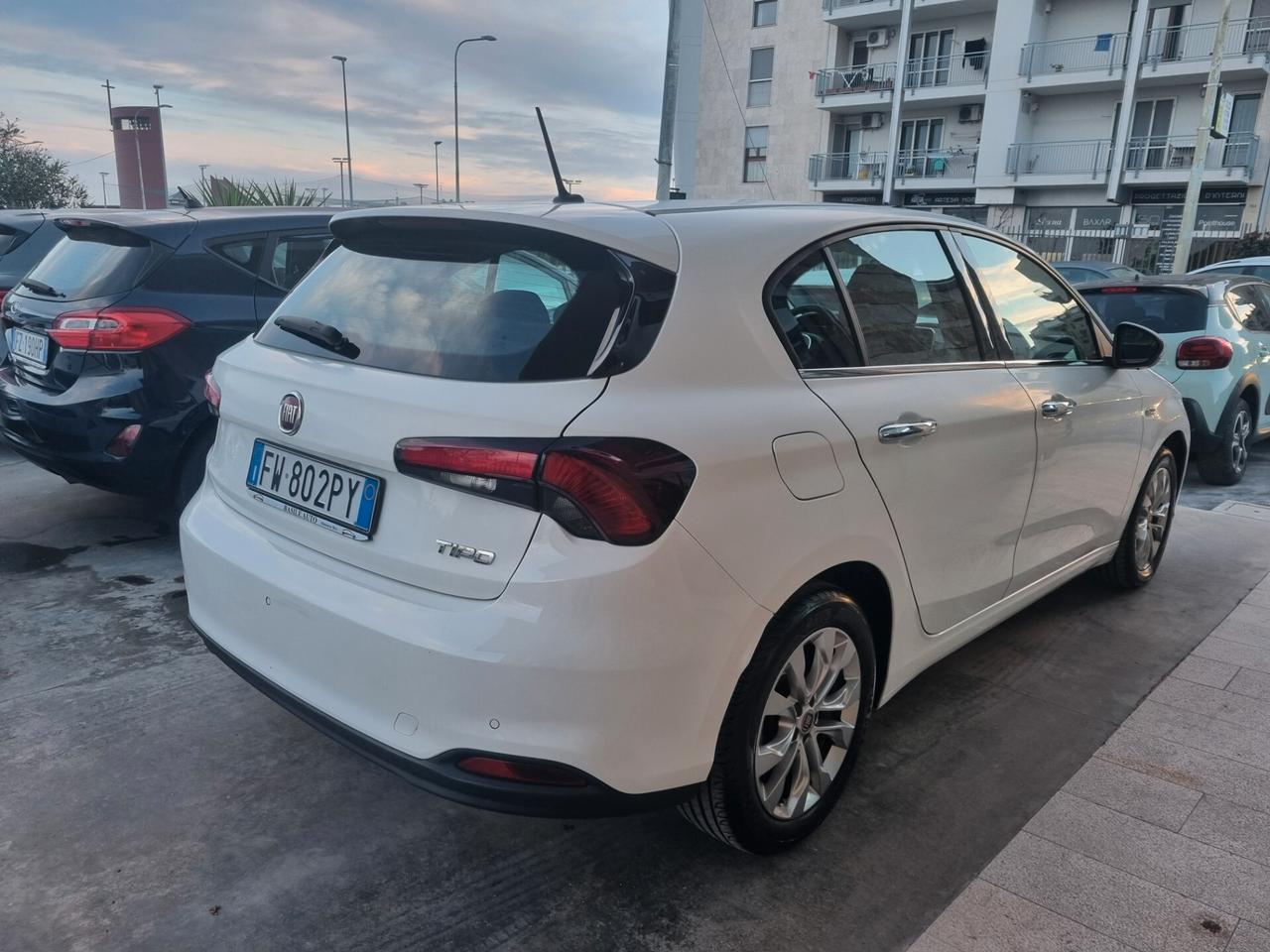 Fiat Tipo 1.6 Mjt S&S 5 porte Business