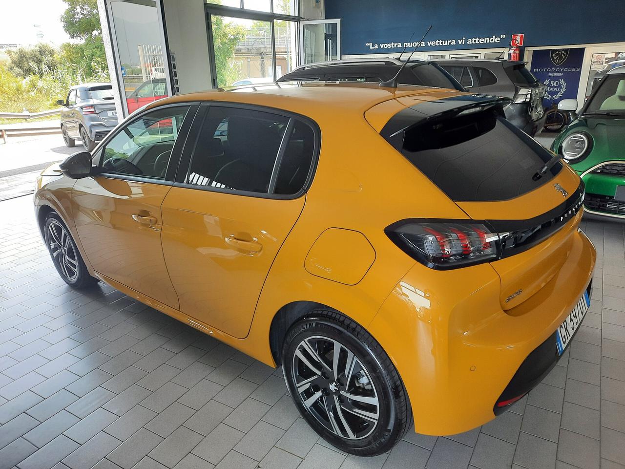 Peugeot 208 ALLURE PACK 100CV S&S
