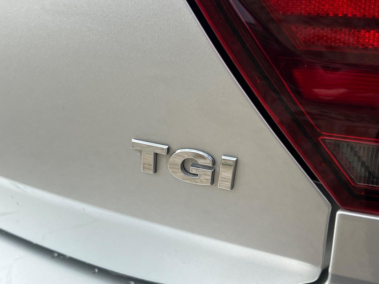 Volkswagen Polo Highline 1.0 BENZINA METANO PERMUTE RATE GARANZIA