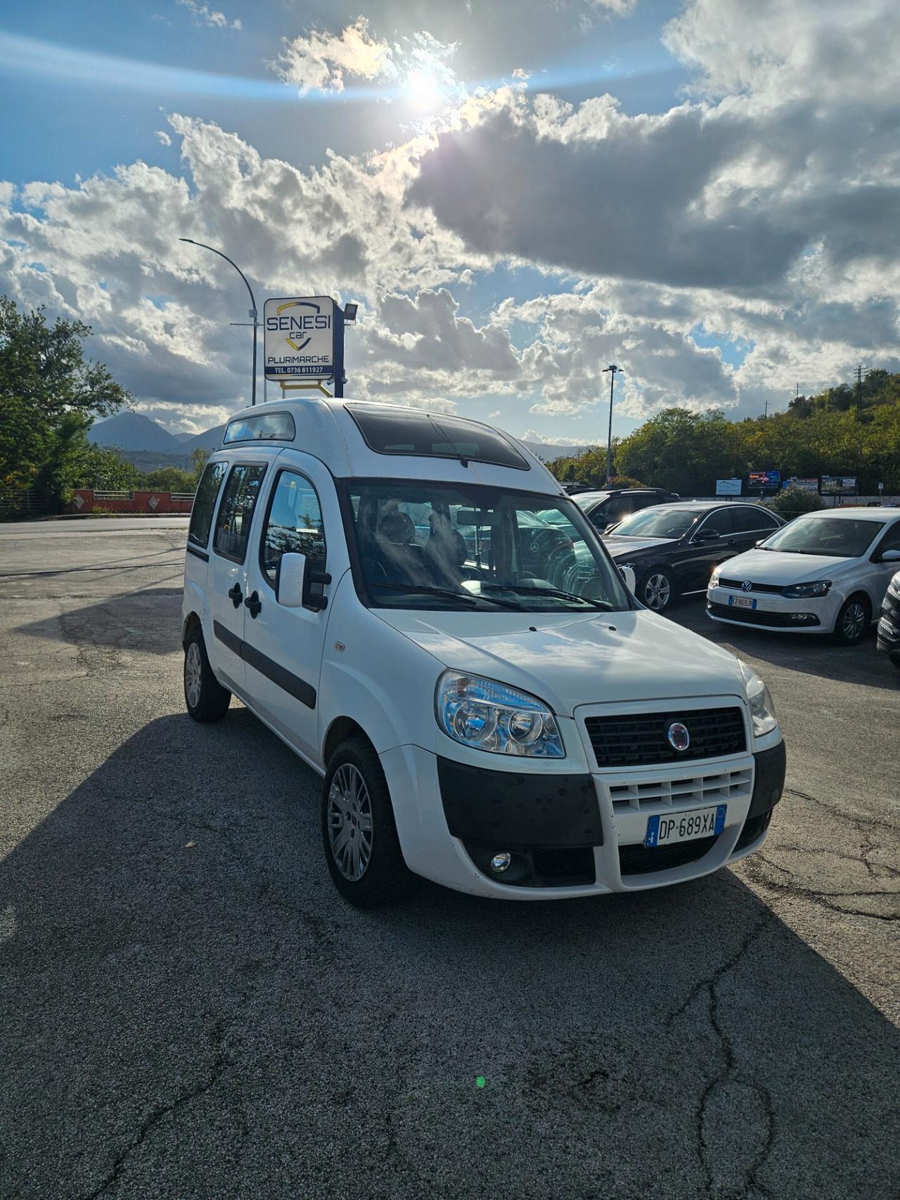 Fiat Doblò 1.9 MJT 120 CV tetto alto con pedana per trasporto disabili