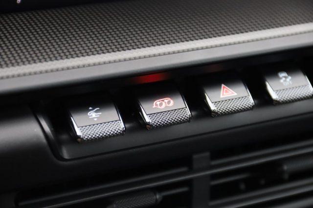 PORSCHE 911 992 Carrera 4 GTS Orange Lava