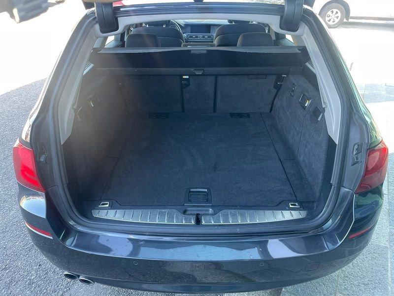 BMW Serie 5 Touring 520d Touring Business aut. 1°PROP-GARANZIA-KM CERTIFI