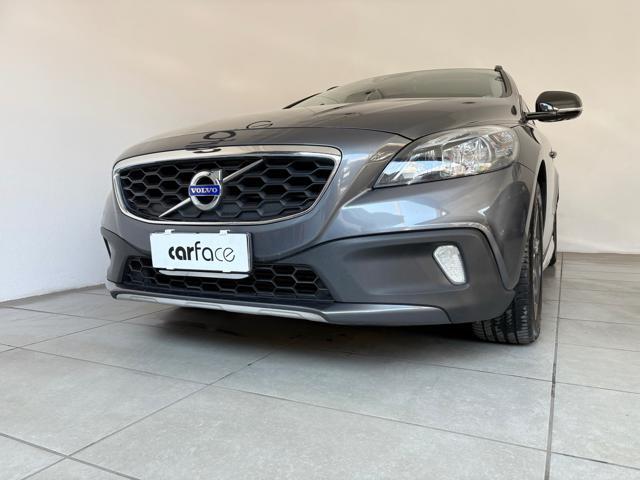 VOLVO V40 Cross Country D2 1.6 Summum