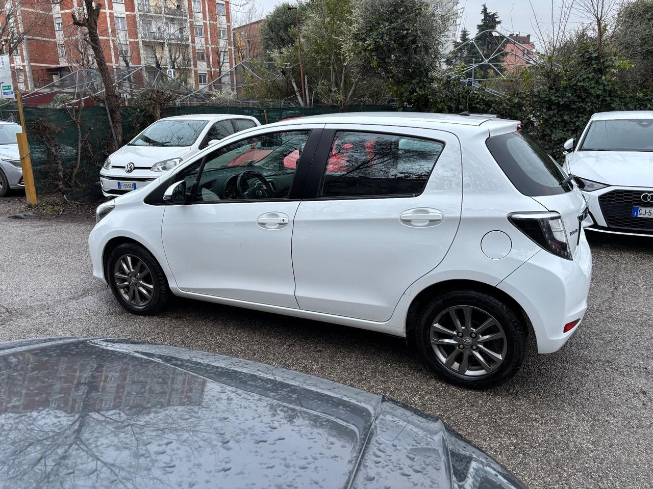 Toyota Yaris 1.0 5 porte Lounge OK NEOPATENTATI
