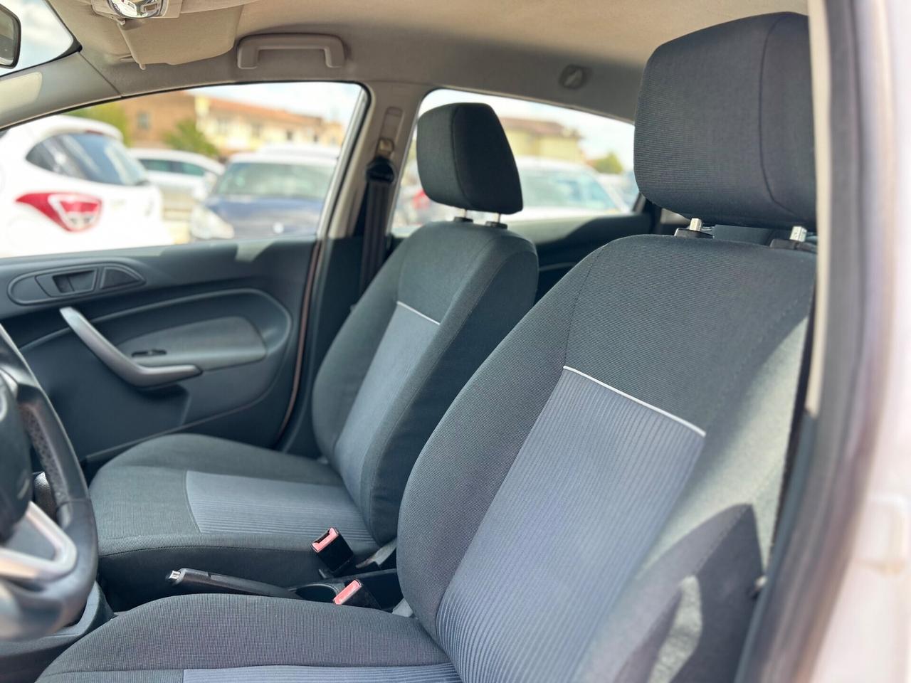 Ford Fiesta 1.4 5 porte Bz.- GPL Titanium