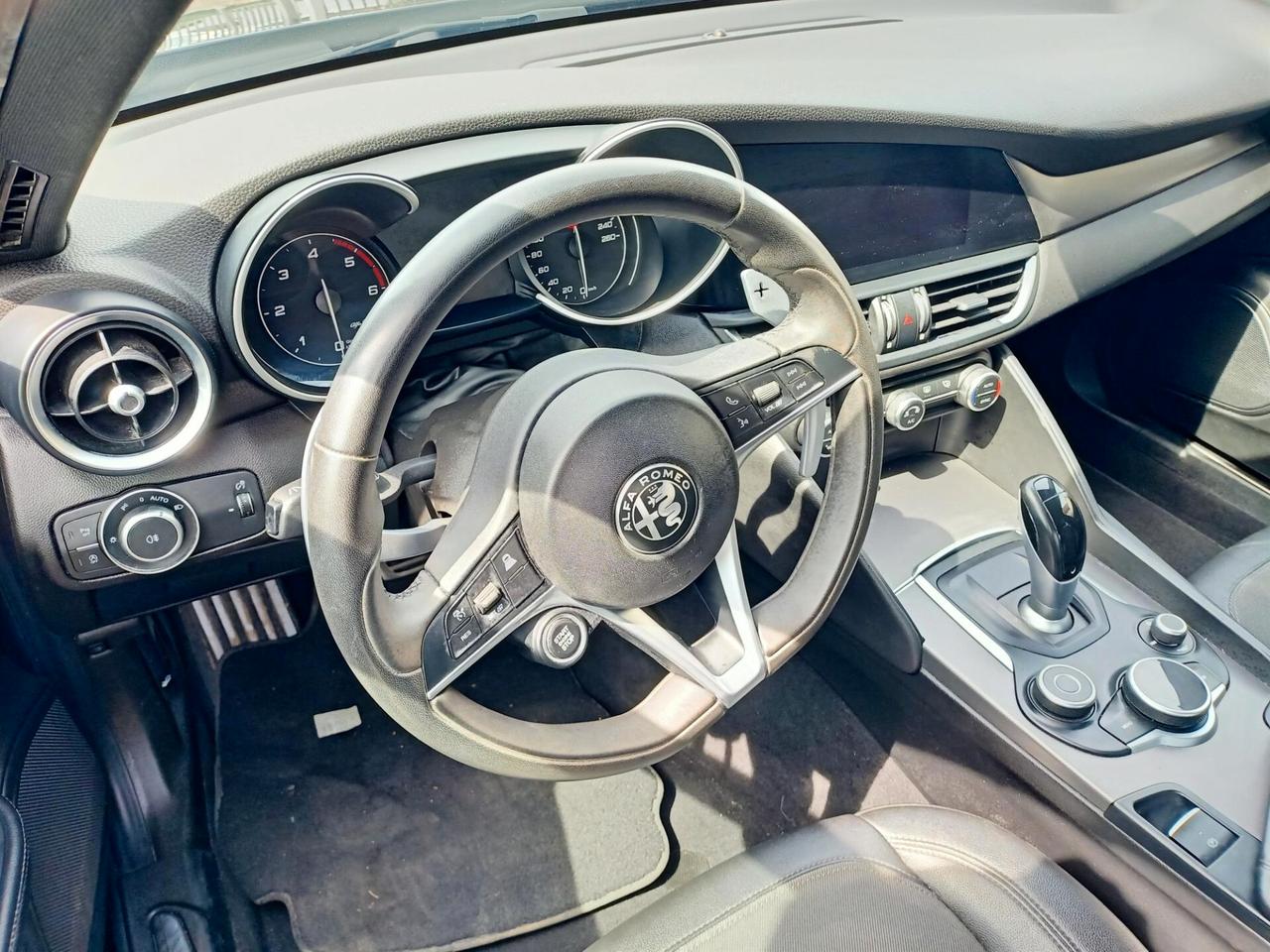 Alfa Romeo Giulia 2.2 Turbodiesel 190 CV AT8 B-Tech