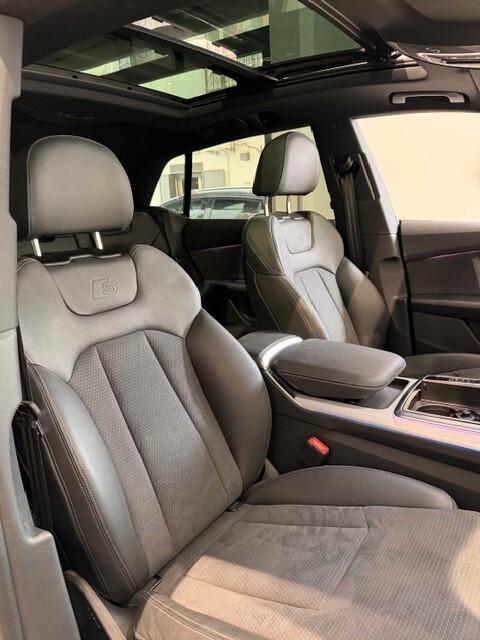 Audi Q8 BLACK LINE 50 TDI quattro 286cv