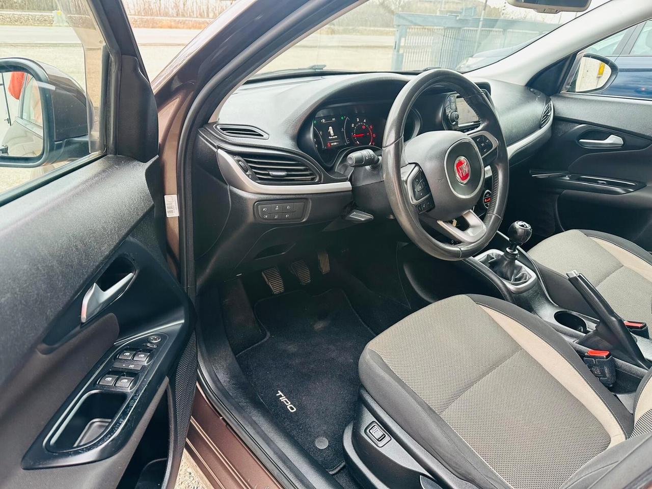 Fiat Tipo 1.6 Mjt 4 porte Lounge