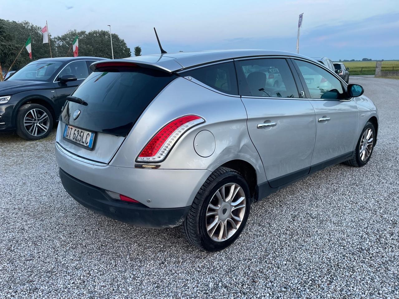 Lancia Delta 1.6 MJT DPF Platino