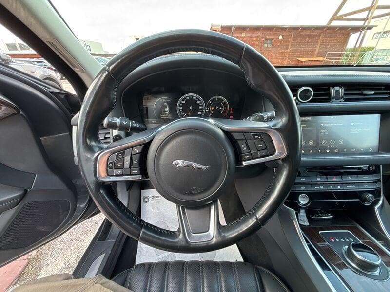 Jaguar XF 2.0 D 240 CV aut. SportBrake