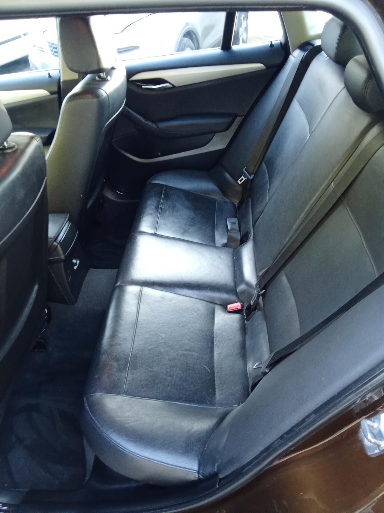 Bmw X1 sDrive20d Futura 011