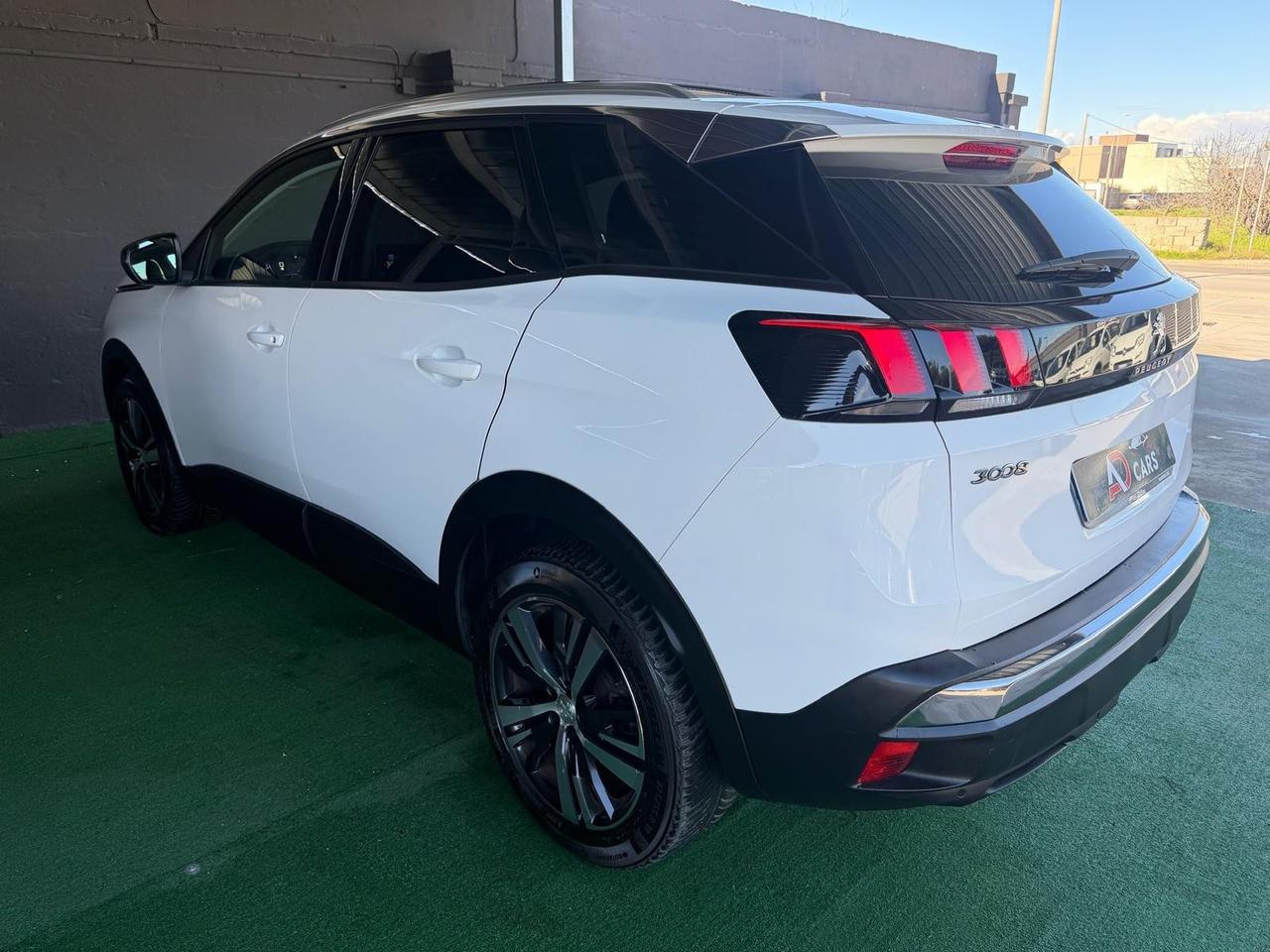 Peugeot 3008 BlueHDi 130 EAT8 Allure