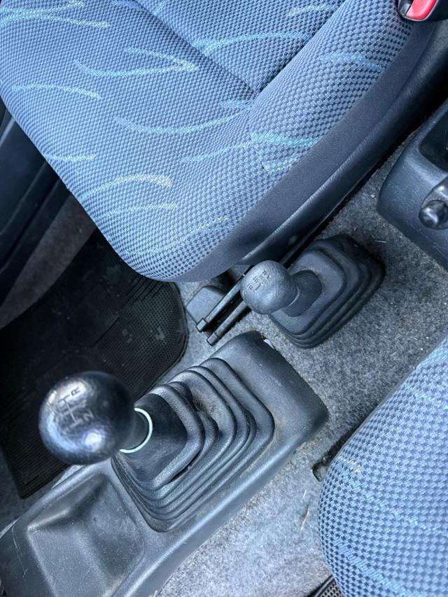 SUZUKI Jimny 1.3i 16V cat 4WD JLX Special