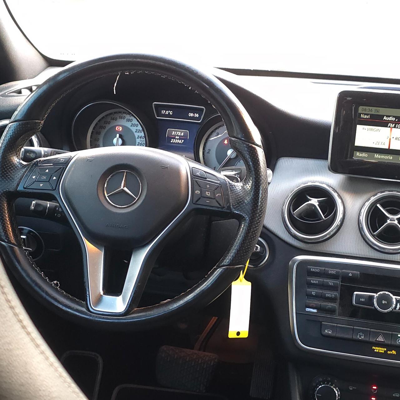 *Mercedes-benz*GLA*220*CDI*4Matic*PREMIUM*AUTOMATICA*EURO6*PERMUTE*FINANZIAMENTO**