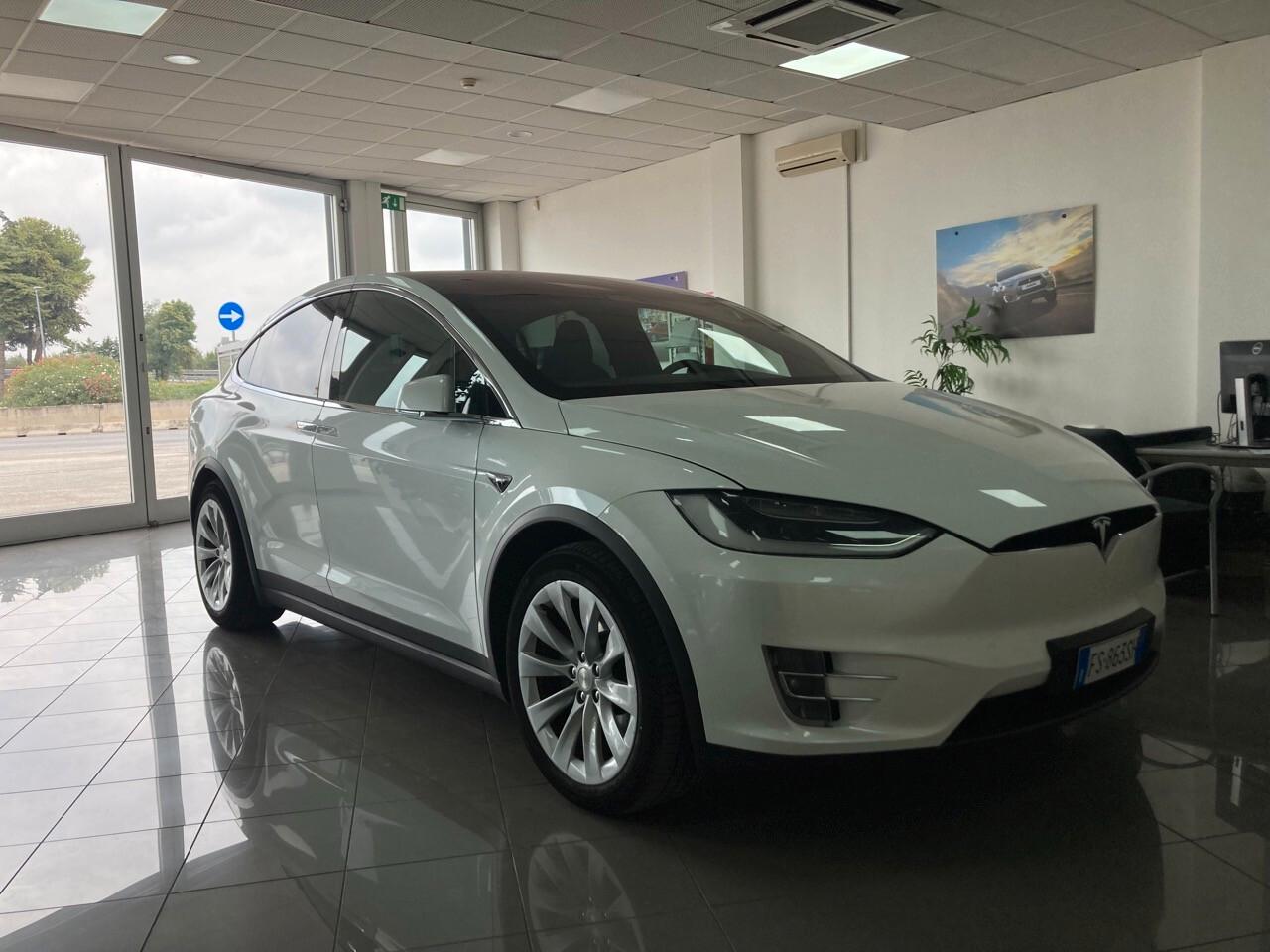 Tesla Model X 100D