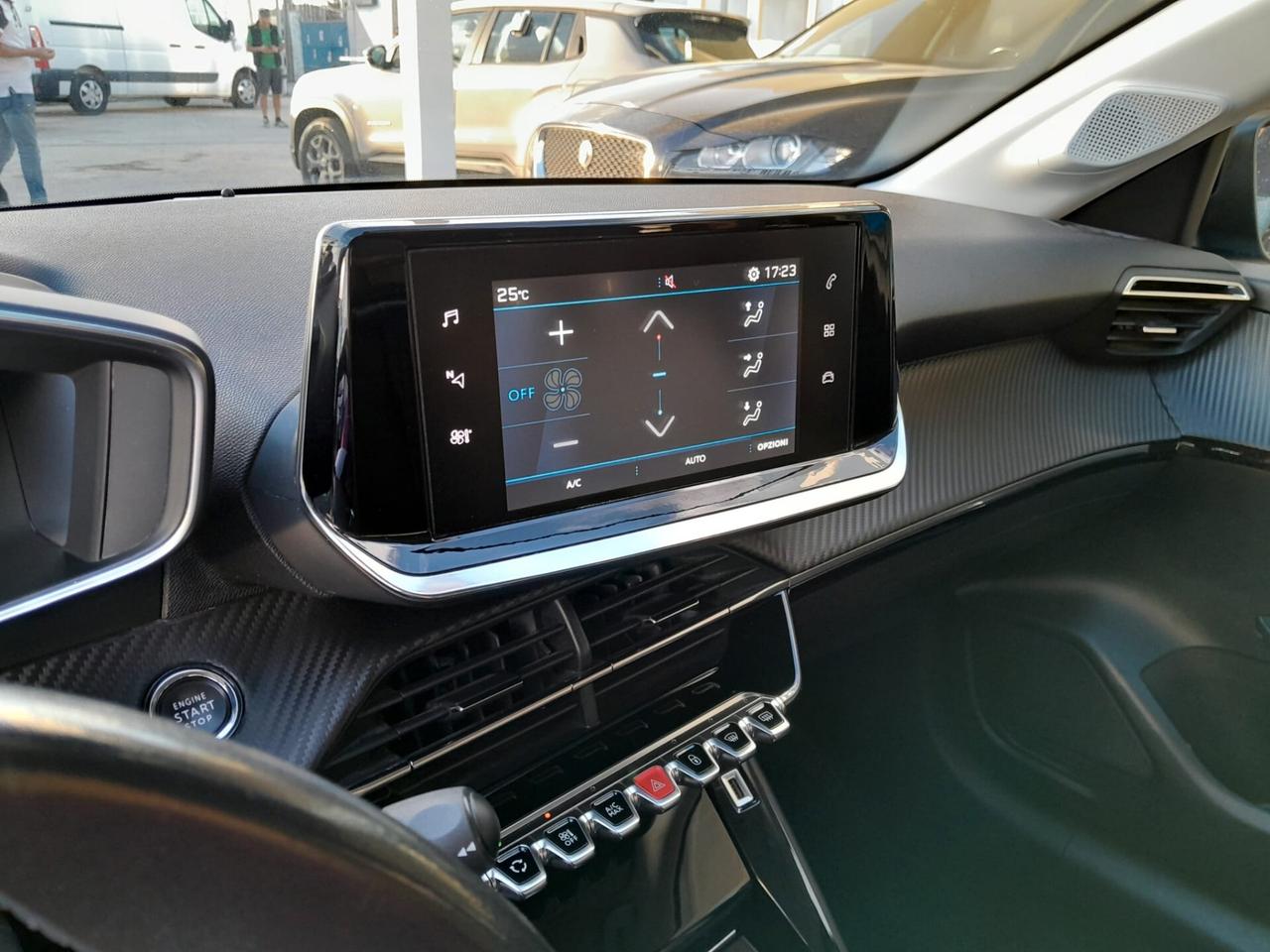 Peugeot 208 PureTech 100 Stop&Start EAT8 5 porte Allure