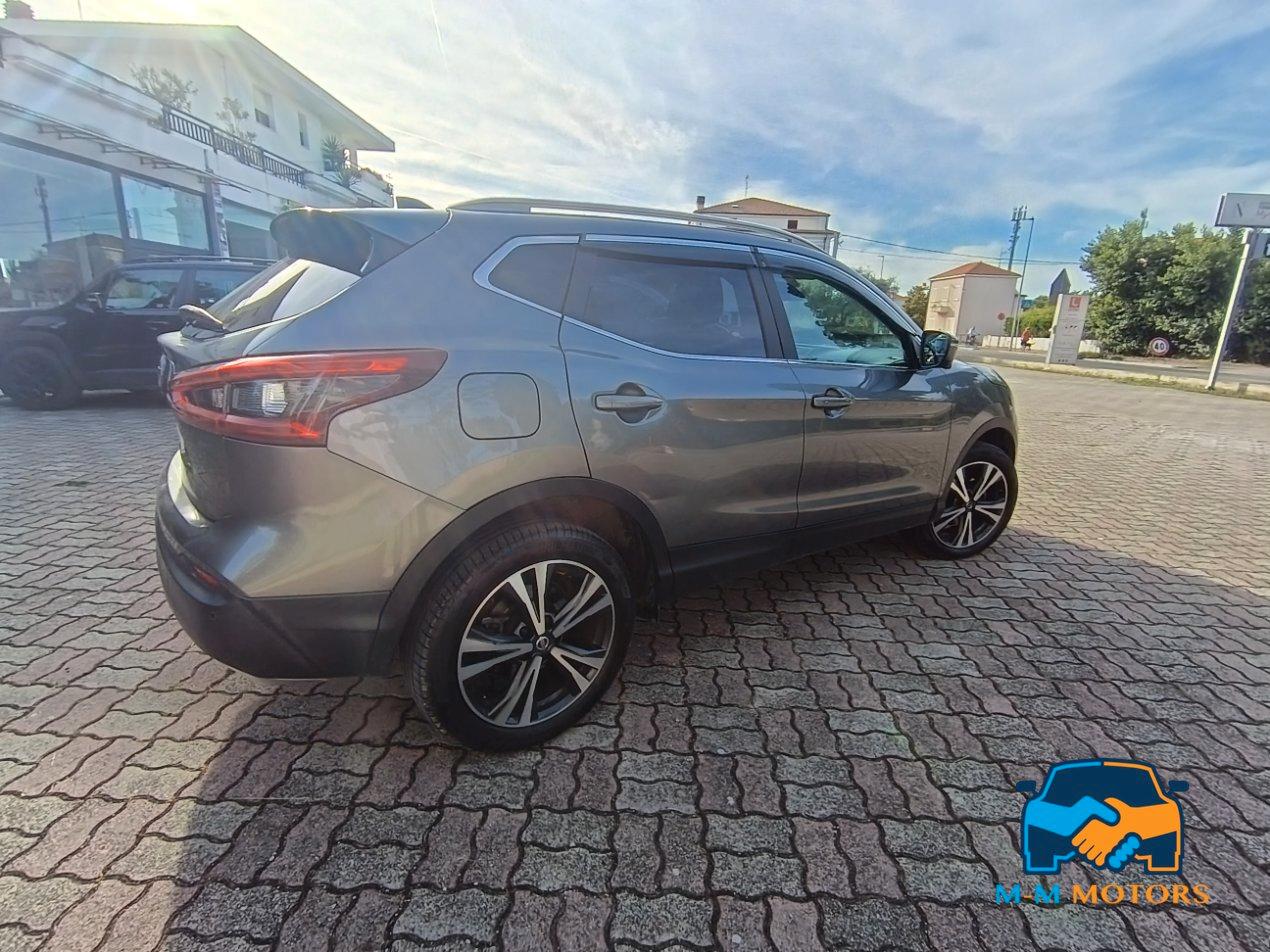 Nissan Qashqai 1.6 dci Tekna 2wd 130cv E6 IVA ESPOSTA