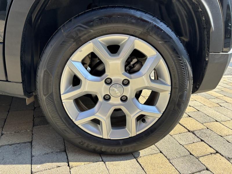 Jeep Avenger 1.2 turbo Altitude fwd 100cv LED-APP CONNECT-17"