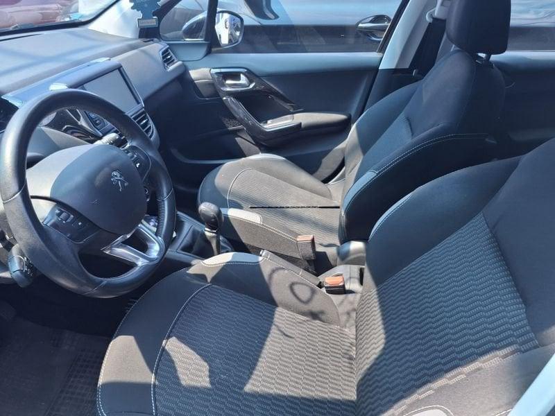 Peugeot 208 I 2015 5p 1.2 puretech Active 82cv