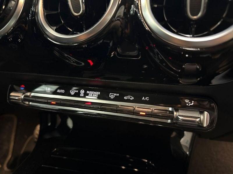Mercedes-Benz CLA Shooting Brake 180 d Advanced auto